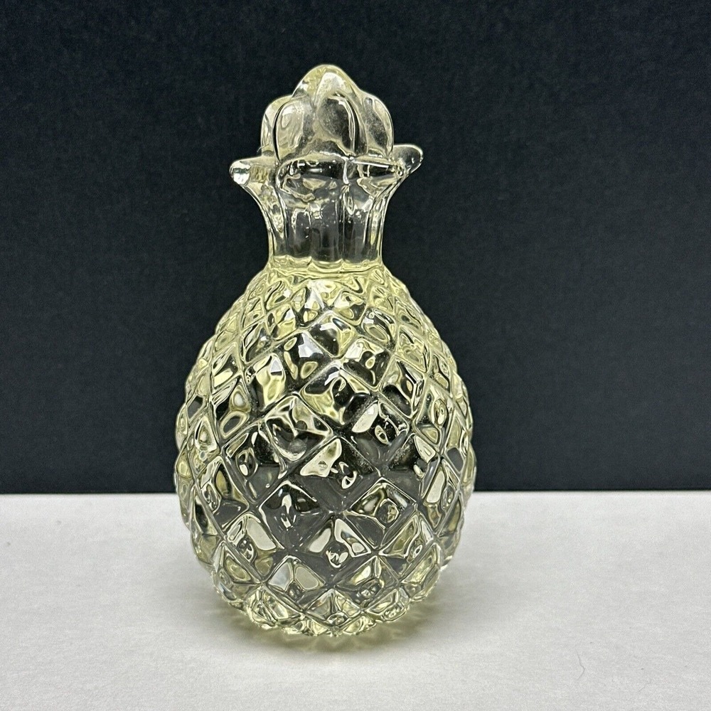 Pineapple Paperweight Vintage Yellow Glass 4 In X 2 1/4 Inch 13 Oz Weight